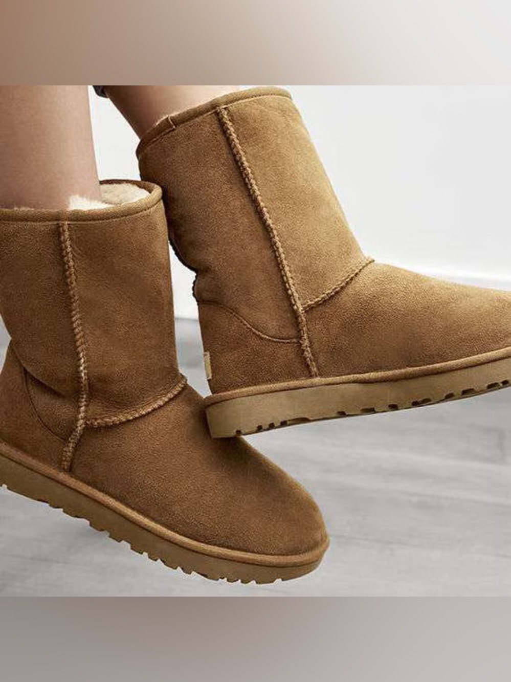 UGG Chestnut Short Shearling Lined Boot